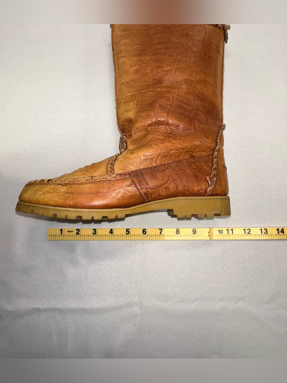 Vintage 70s Crocodile Embossed Leather Mukluk Boots Fringe Tassel Romania 8.5 9 - Picture 12 of 13